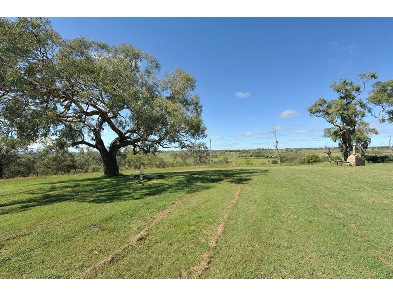 388 Berghofers Road, Athol QLD 4350