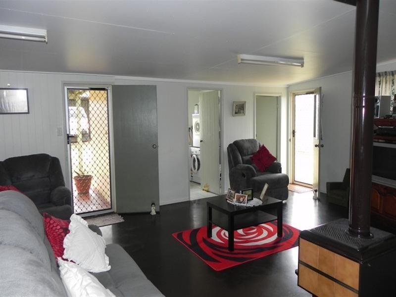 102 OShea Avenue, Southbrook QLD 4363