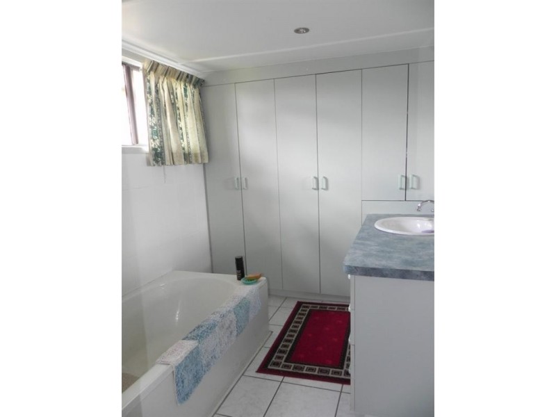 102 OShea Avenue, Southbrook QLD 4363