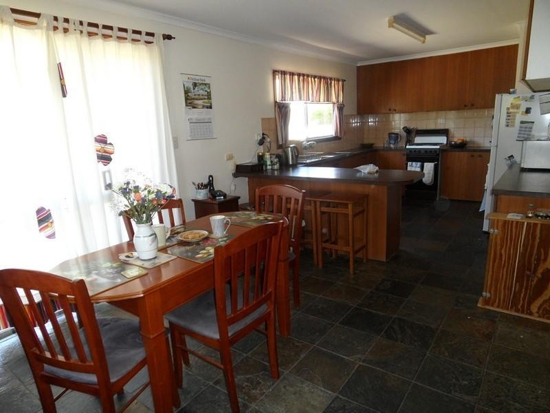 23 John Street, Southbrook QLD 4363