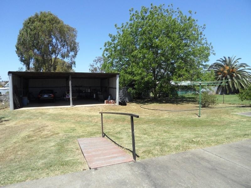 23 John Street, Southbrook QLD 4363