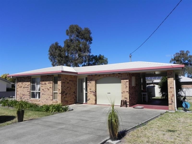 30 Campbell, Pittsworth QLD 4356
