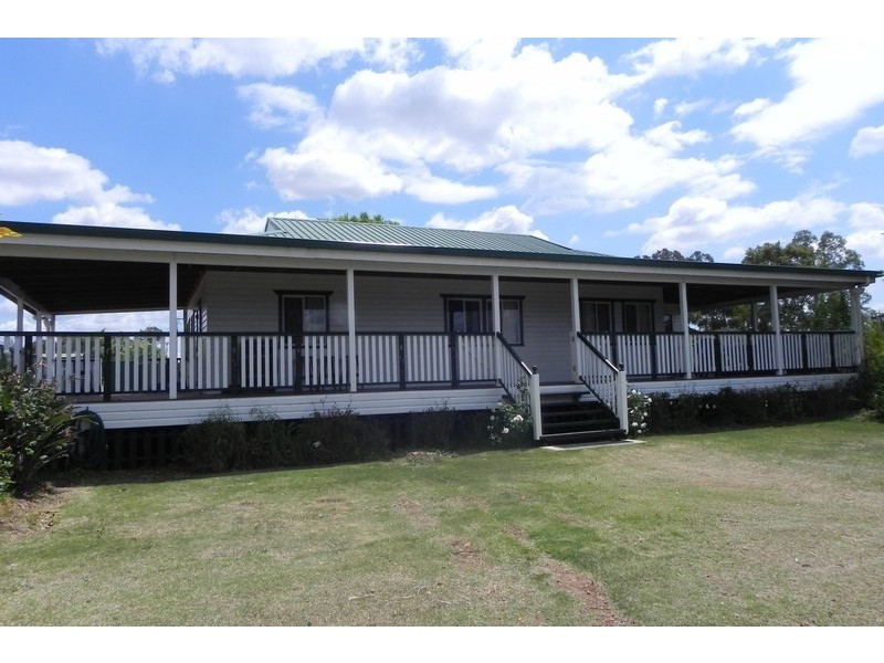 9 Steele, Pittsworth QLD 4356