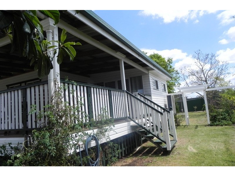 9 Steele, Pittsworth QLD 4356
