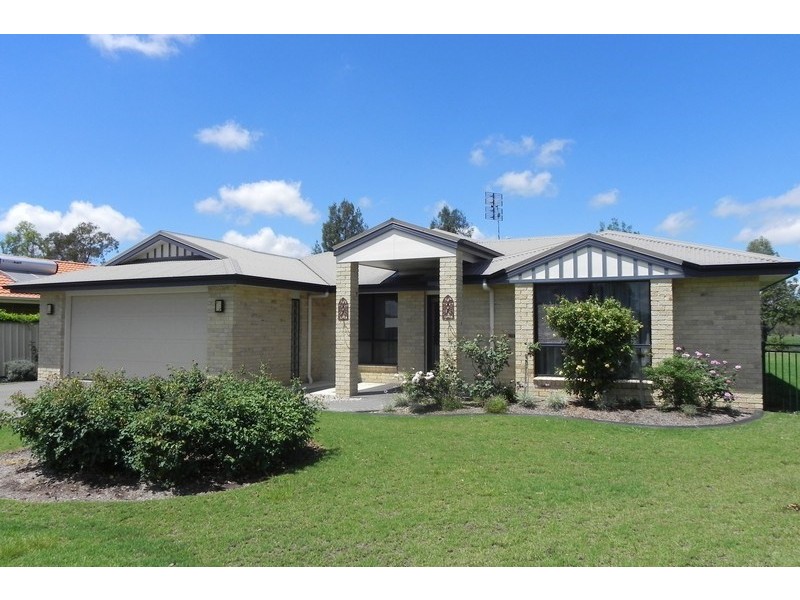 23 Fairway Drive, Pittsworth QLD 4356