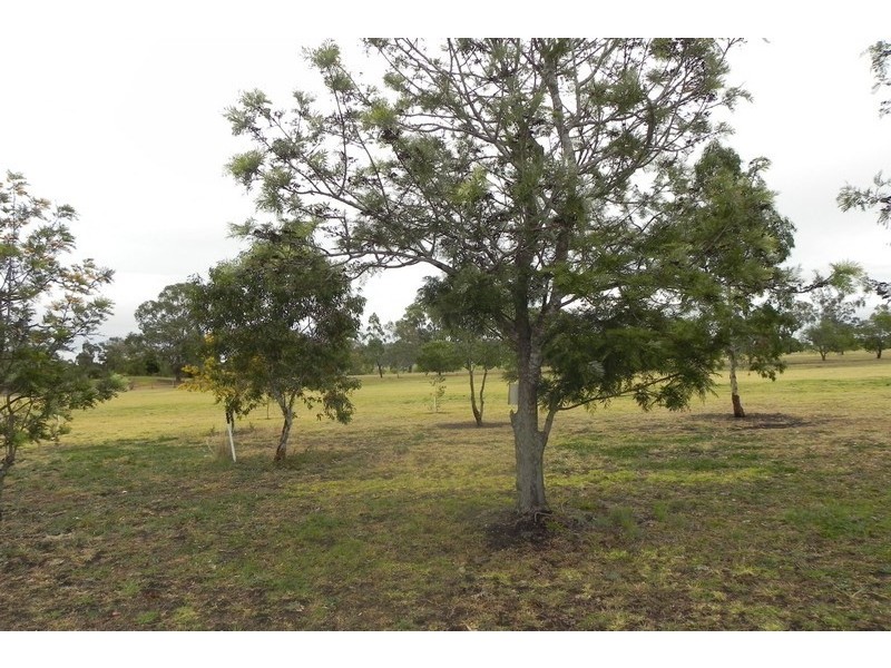 23 Fairway Drive, Pittsworth QLD 4356