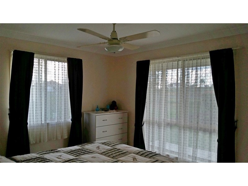 13 John, Southbrook QLD 4363