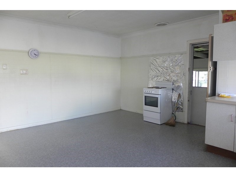 32 Factory Street, Pittsworth QLD 4356