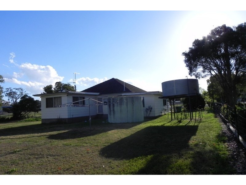 32 Factory Street, Pittsworth QLD 4356