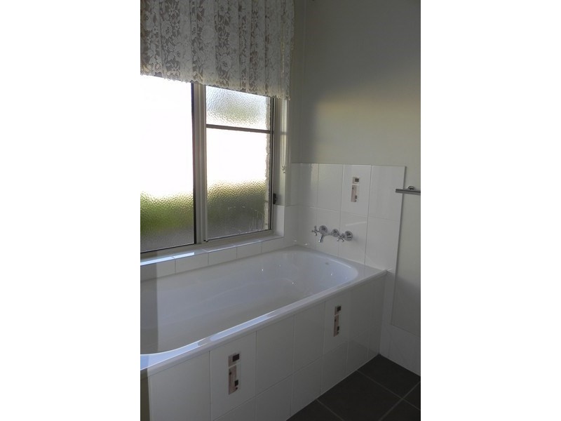 18 Draydon, Pittsworth QLD 4356