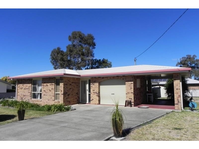 30 Campbell Street, Pittsworth QLD 4356