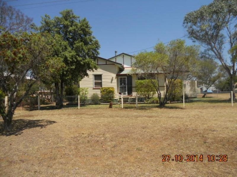 53 Murray Street, Pittsworth QLD 4356
