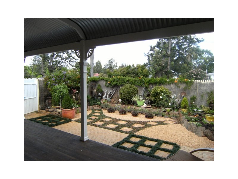 87 Hume, Pittsworth QLD 4356