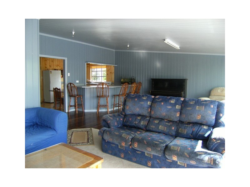 87 Hume, Pittsworth QLD 4356