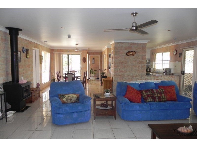 32 Lochaber Road, Pittsworth QLD 4356