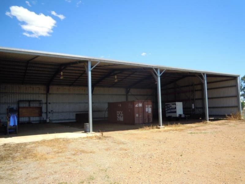 11 Bourke Street, Clifton QLD 4361