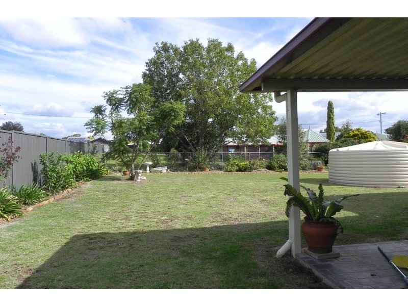 40 Stanley, Pittsworth QLD 4356