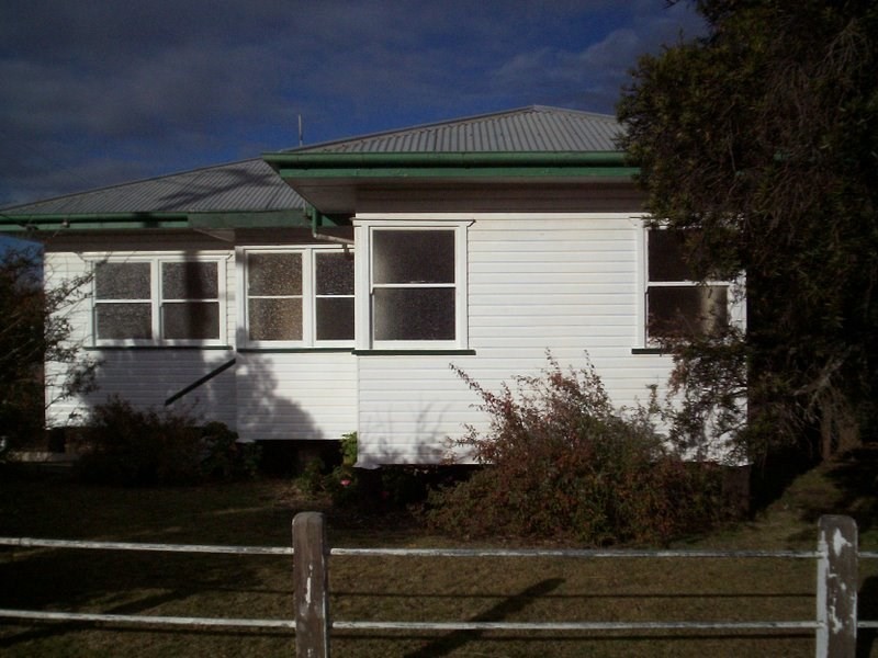 12 Short, Pittsworth QLD 4356