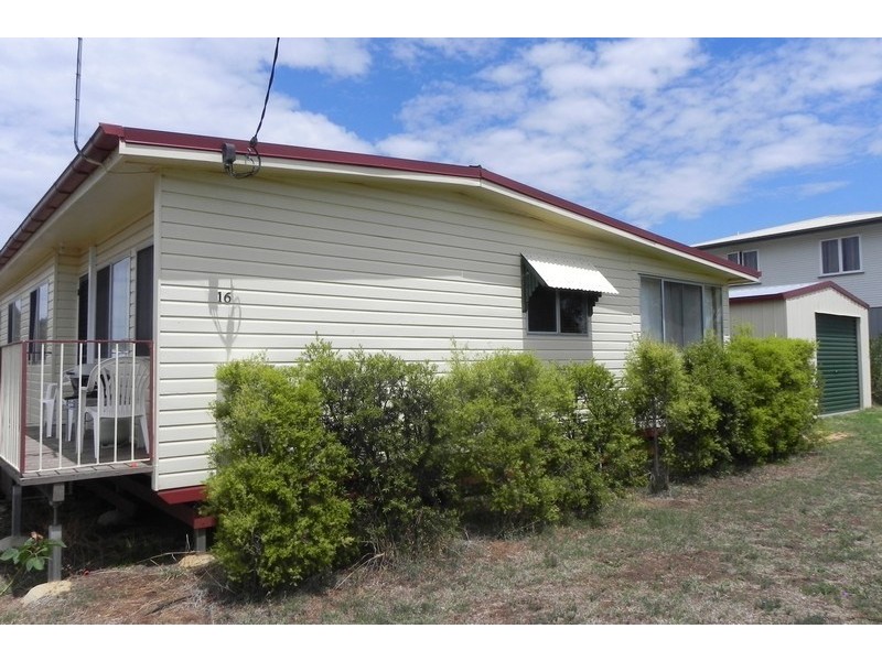 16 Clifton, Greenmount QLD 4359