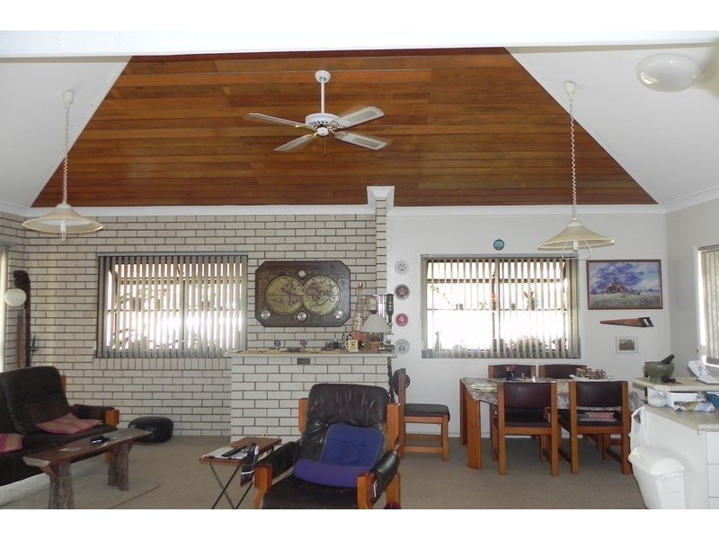 13 Tooth, Clifton QLD 4361