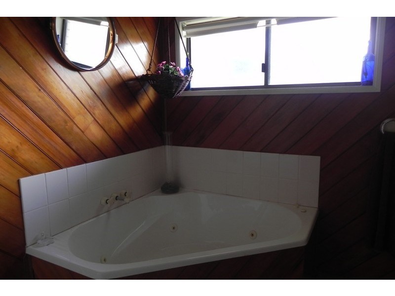 13 Tooth, Clifton QLD 4361