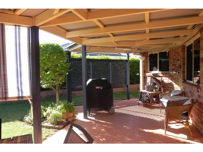 8 Pioneer Way, Pittsworth QLD 4356