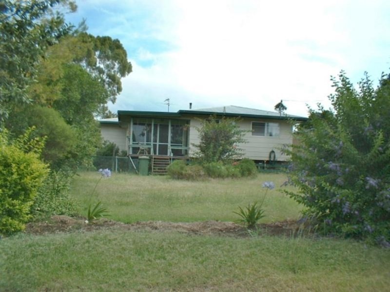 10 Denning Street, Pittsworth QLD 4356