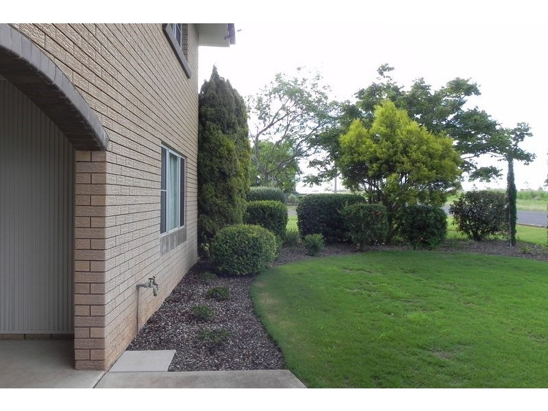 10 Campbell, Pittsworth QLD 4356