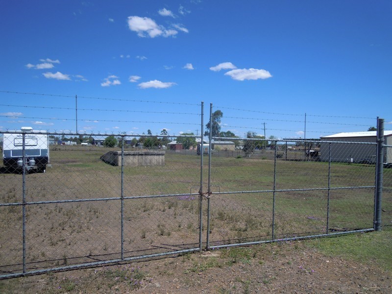 11 Bourke, Clifton QLD 4361