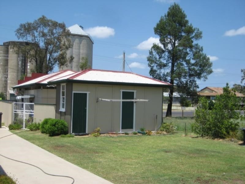 37b Taylor Street, Cecil Plains QLD 4407