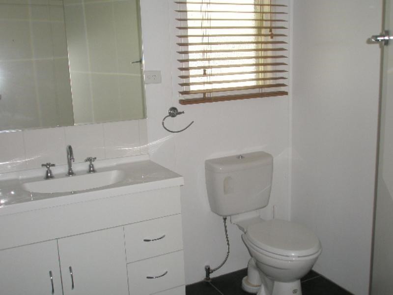 11 Short Street, Pittsworth QLD 4356