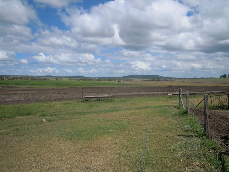393 MURLAGGAN Road, Yarranlea QLD 4356