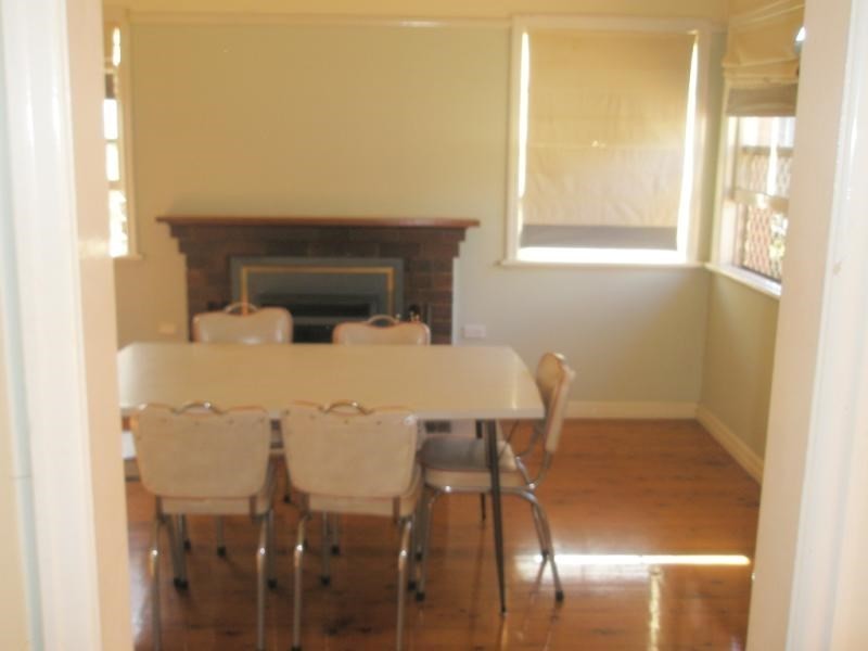 38 Fourth Avenue, Harristown QLD 4350