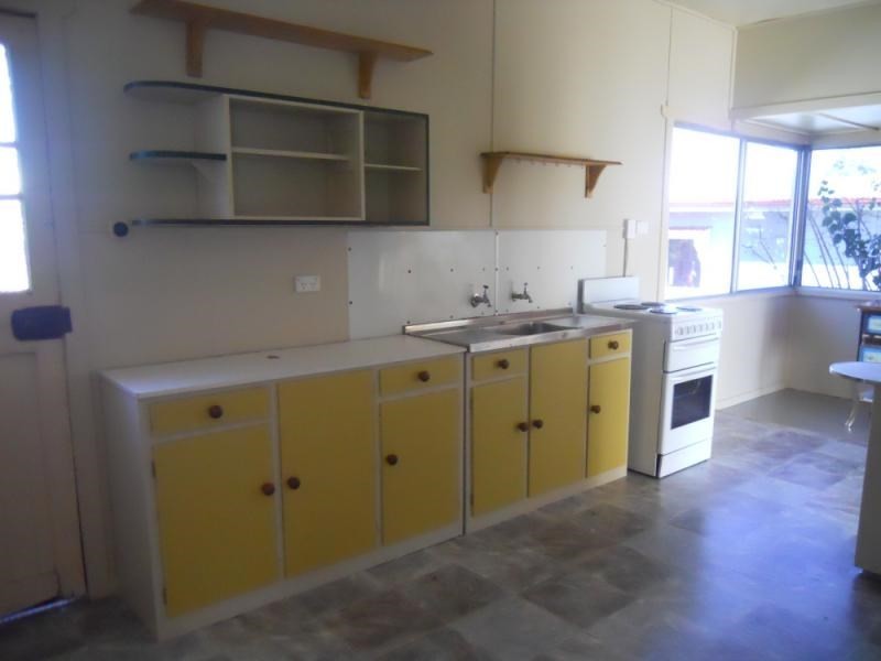 37 Main Street, Mount Tyson QLD 4356