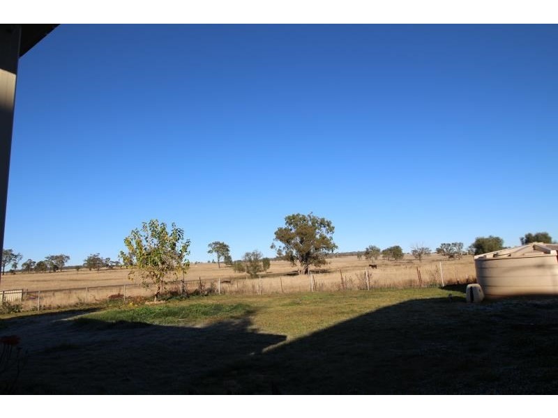 10 Frizzell Street, Southbrook QLD 4363