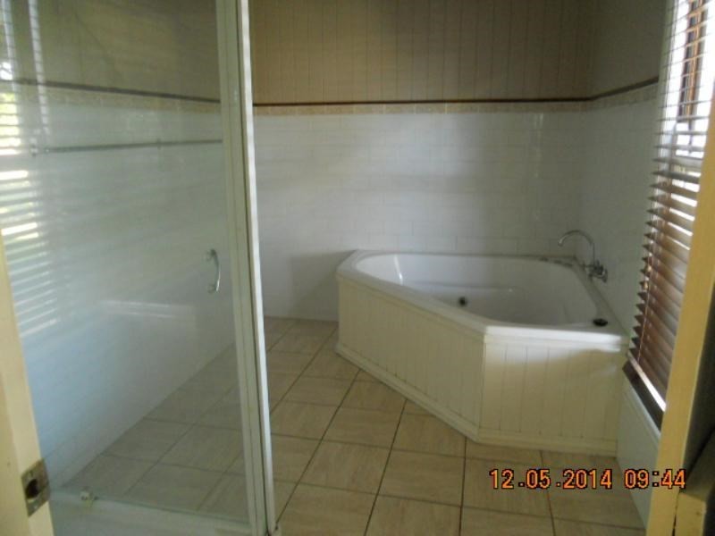 9 Golf Course Road, Pittsworth QLD 4356