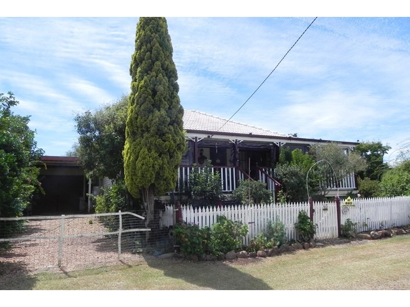 40 John, Southbrook QLD 4363