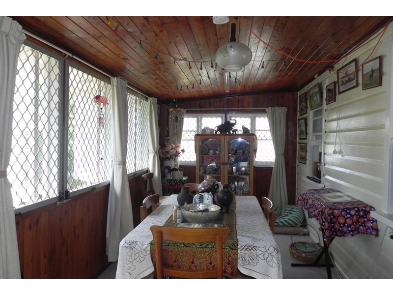 40 John, Southbrook QLD 4363