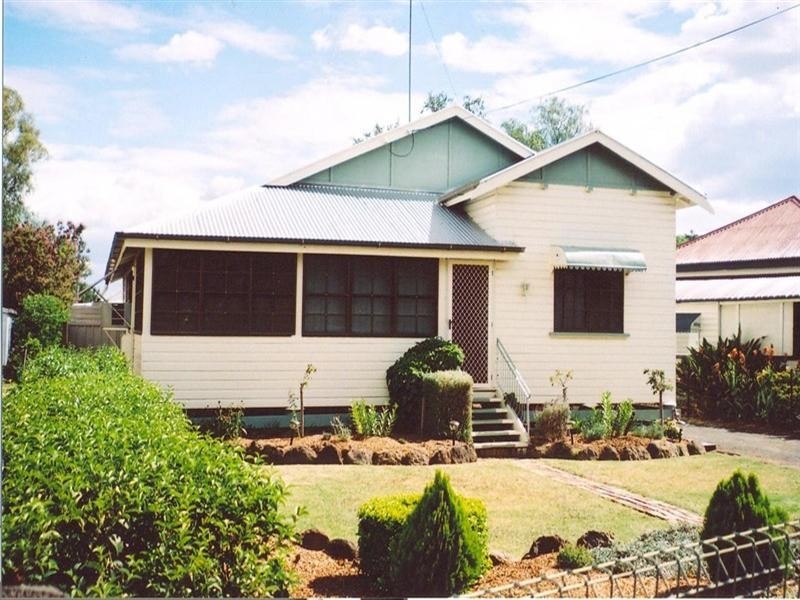 70 Hume, Pittsworth QLD 4356