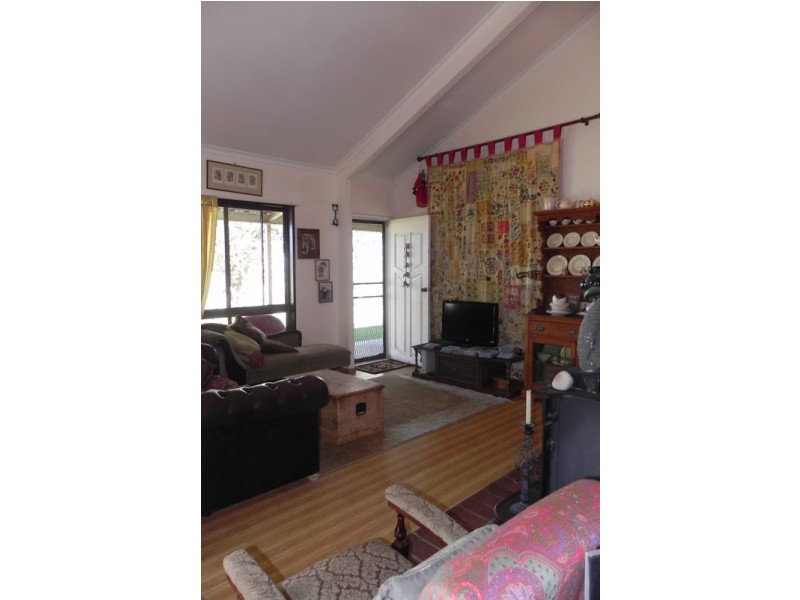 1 Weale, Pittsworth QLD 4356