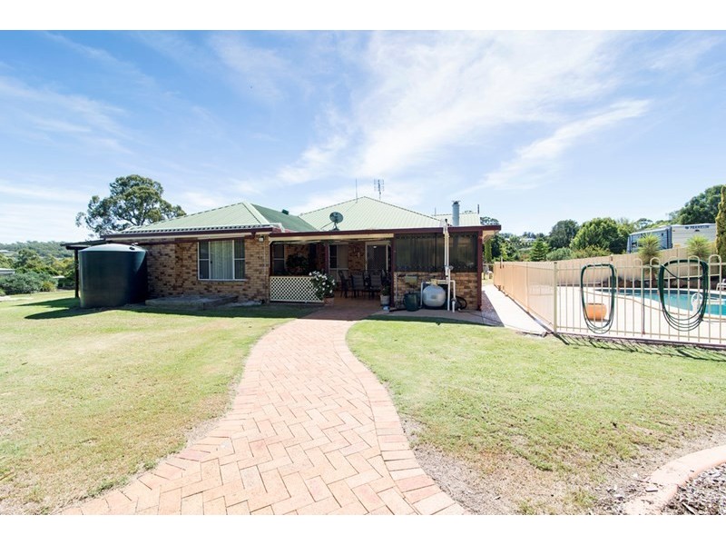 3 Gracemere Court, Glenvale QLD 4350