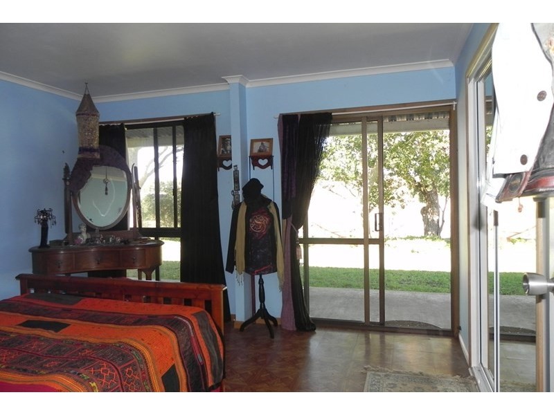 1 Weale, Pittsworth QLD 4356