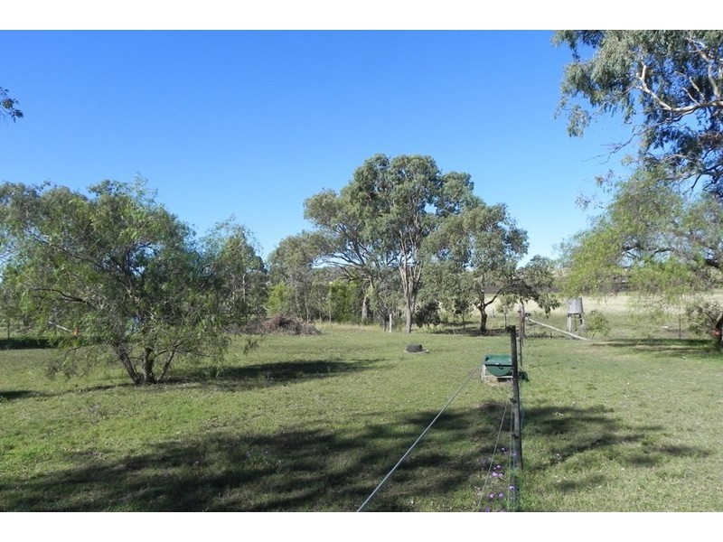 1 Weale, Pittsworth QLD 4356