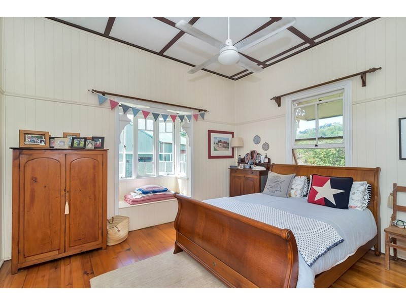 120 Meynink Road, Hodgson Vale QLD 4352