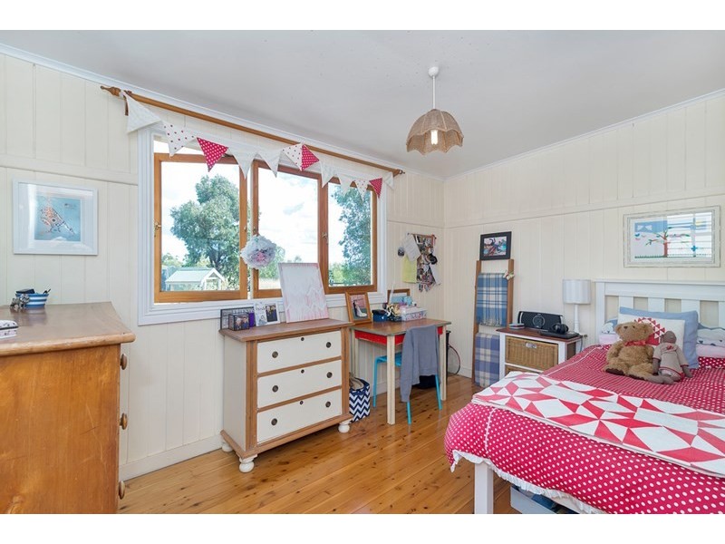 120 Meynink Road, Hodgson Vale QLD 4352