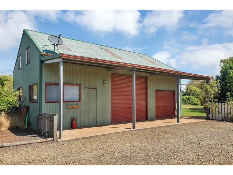 120 Meynink Road, Hodgson Vale QLD 4352