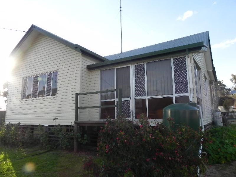 60 O’Shea Avenue, Southbrook QLD 4363