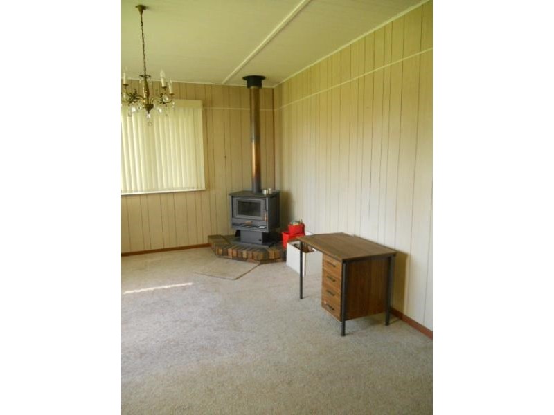 60 O’Shea Avenue, Southbrook QLD 4363