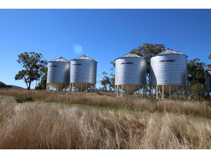 821 Clifton-Pittsworth Road, Clifton QLD 4361