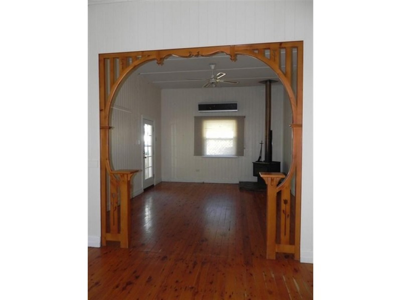 37 Hume, Pittsworth QLD 4356